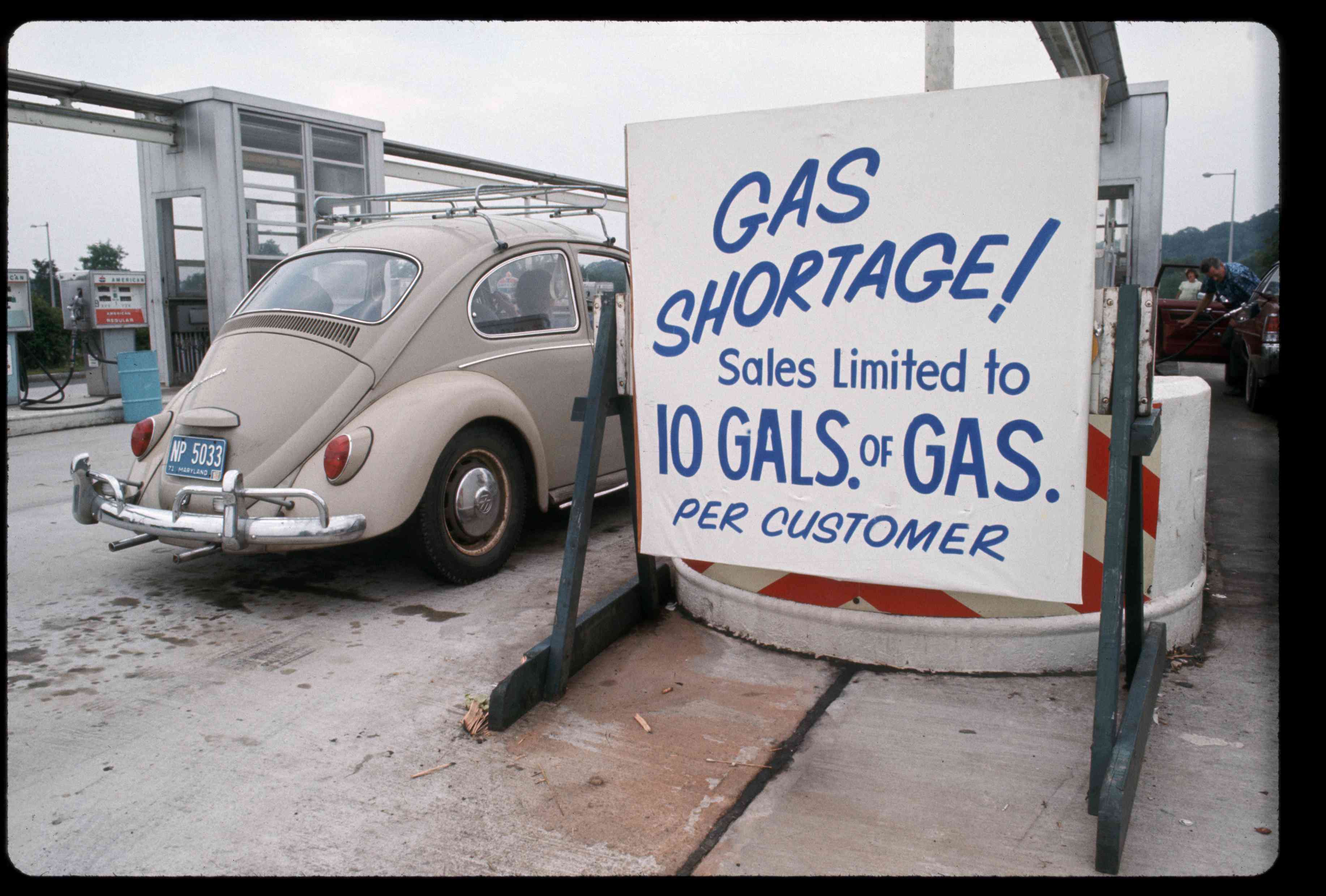Gas shortage sign